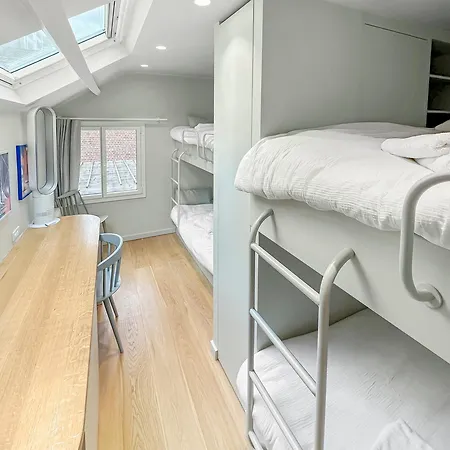 Villa Baratin - - *